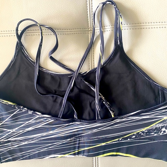 Victoria Secret Sport - Sports Bra Bundle - Size Large - Picture 6 of 7